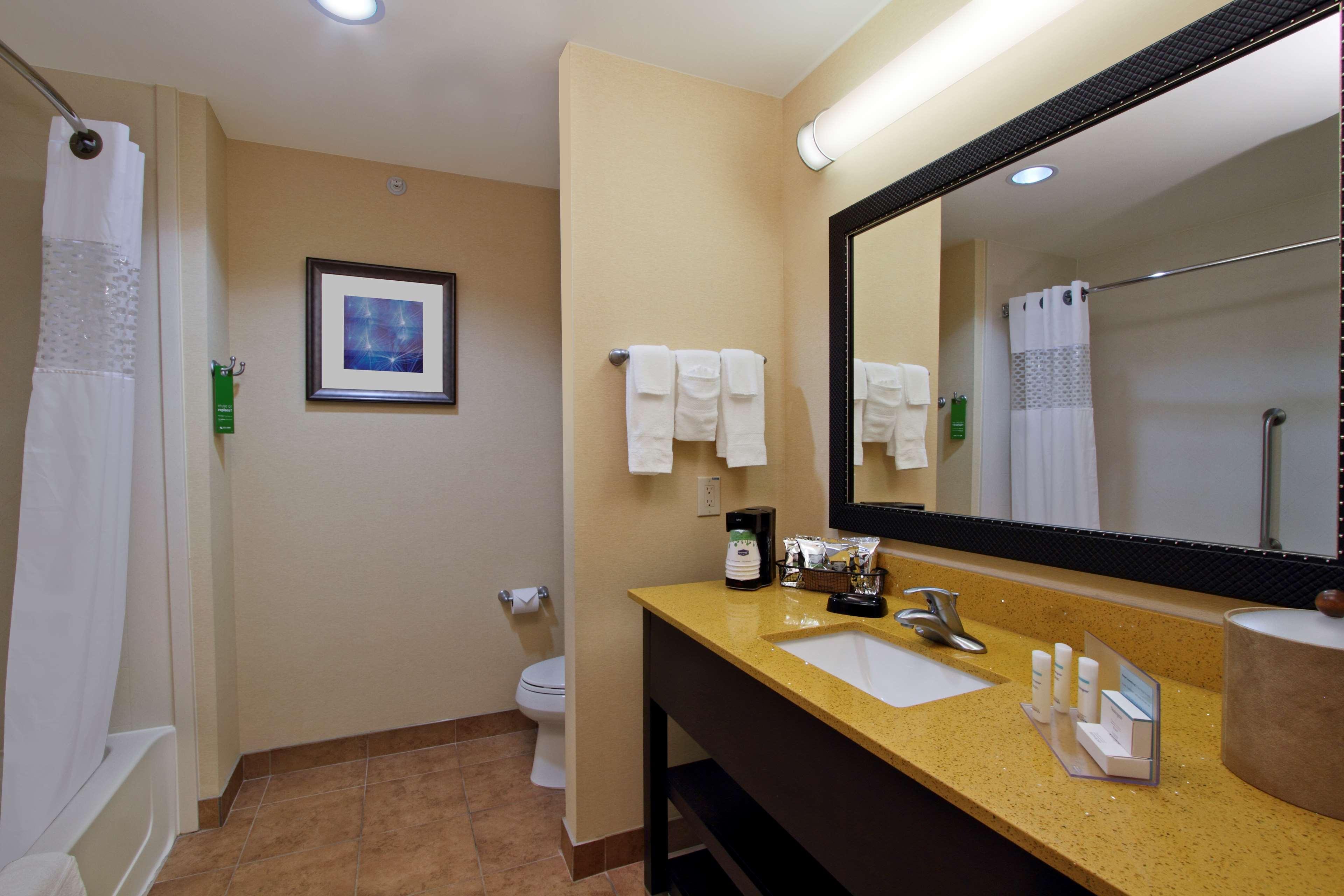 Hampton Inn Beeville Экстерьер фото