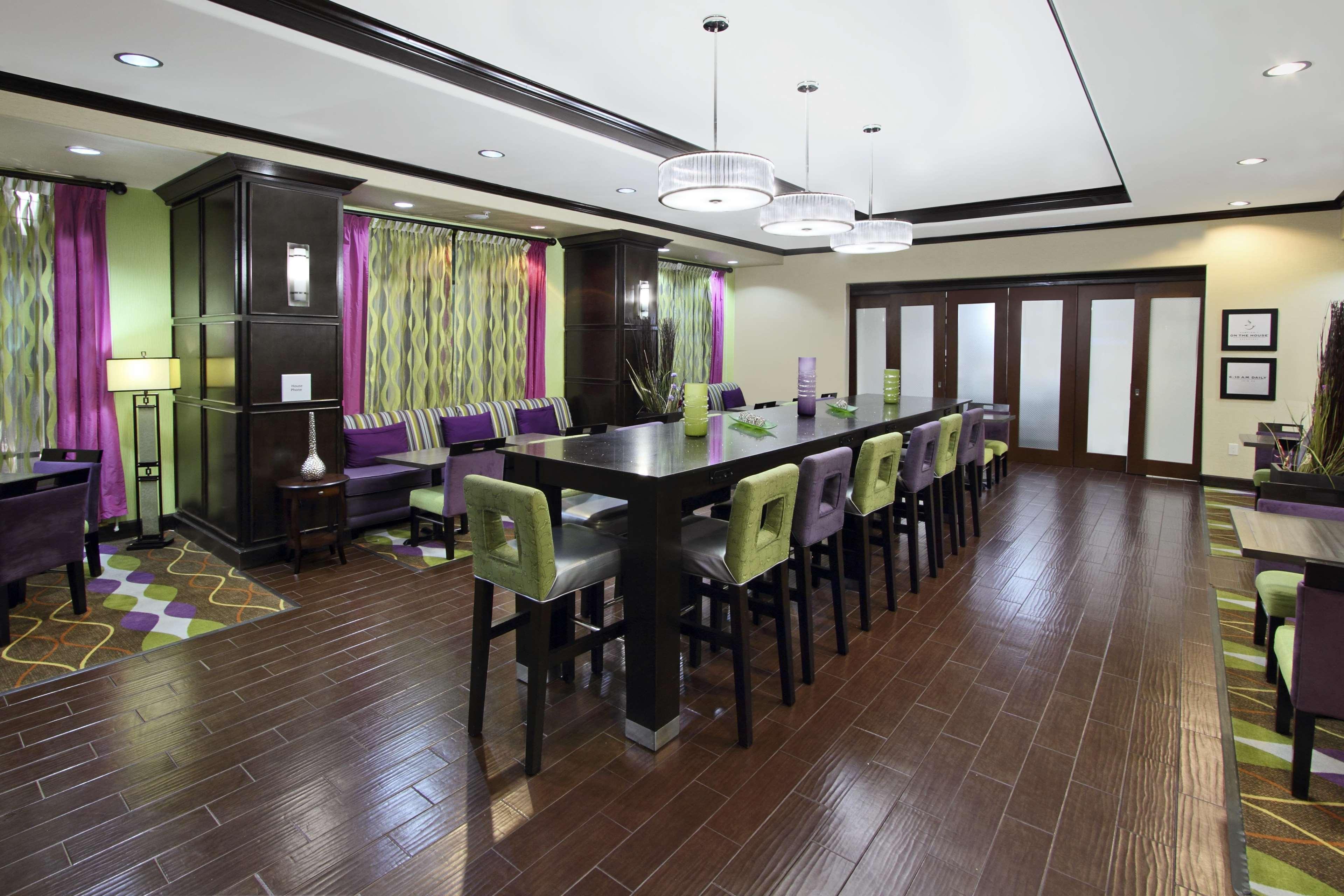 Hampton Inn Beeville Экстерьер фото