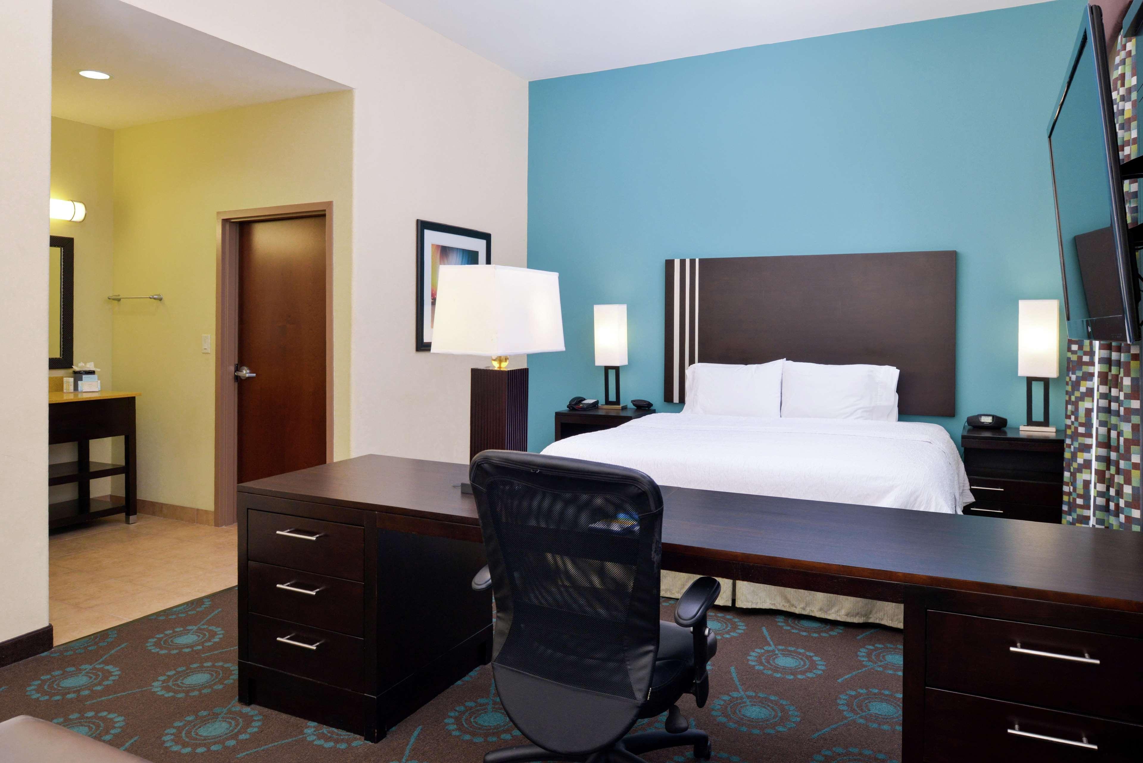 Hampton Inn Beeville Экстерьер фото