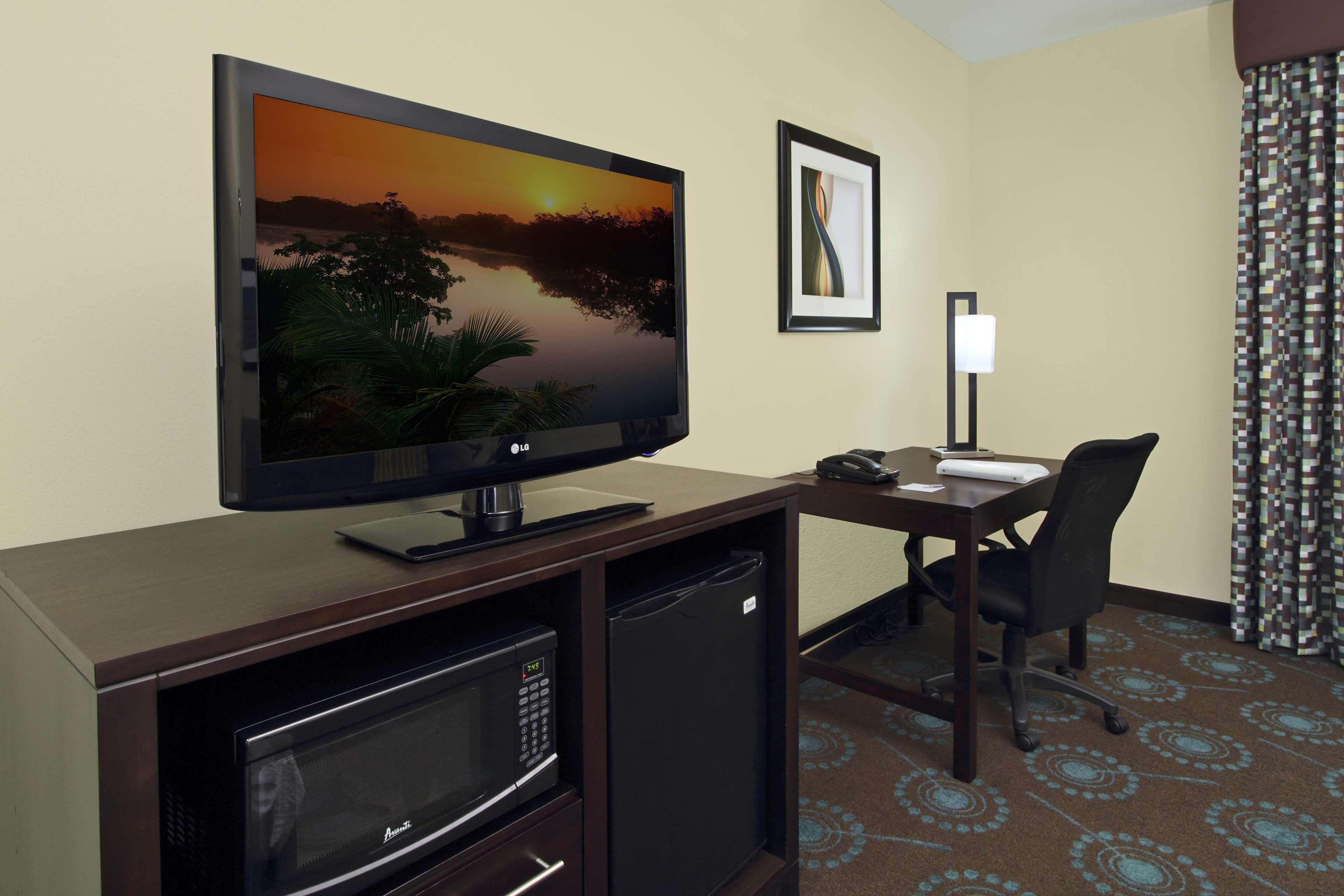 Hampton Inn Beeville Экстерьер фото