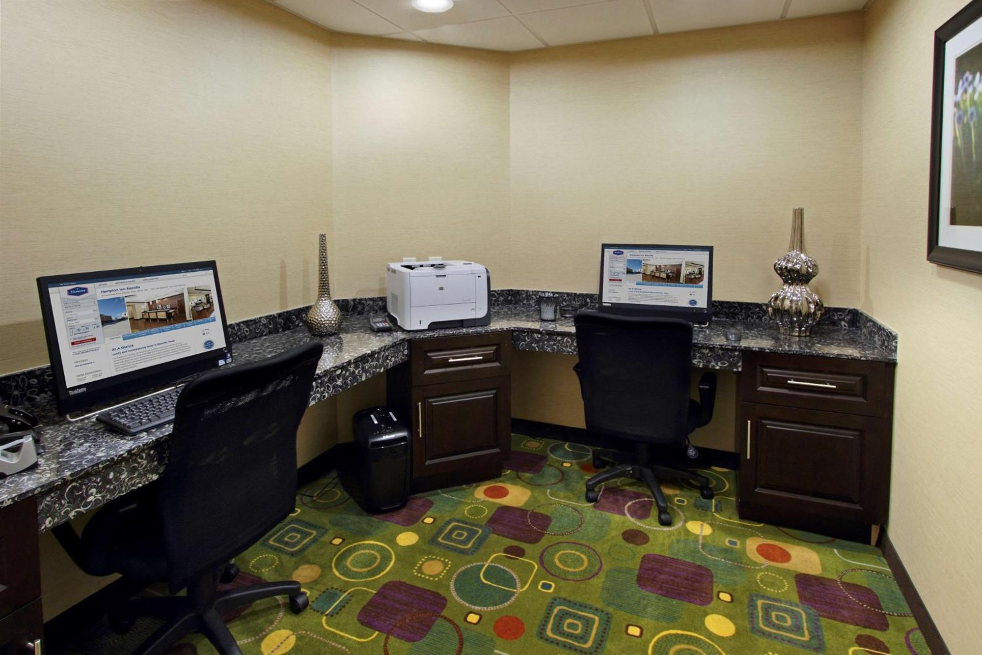 Hampton Inn Beeville Экстерьер фото