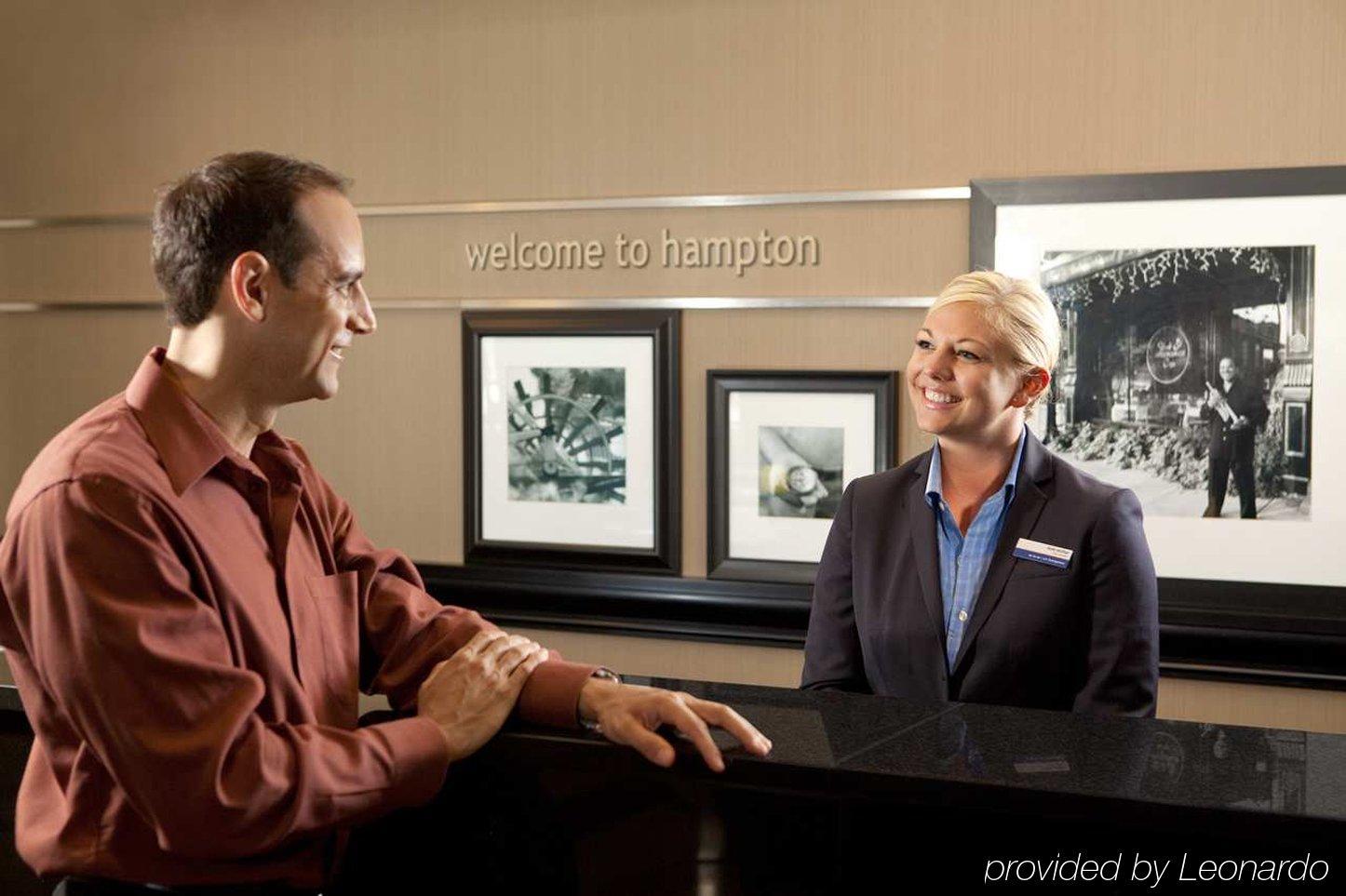 Hampton Inn Beeville Экстерьер фото